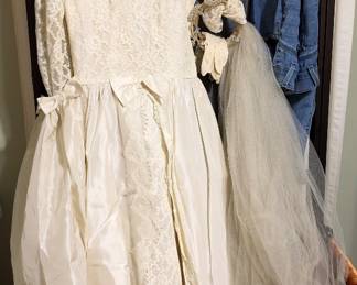 Vintage Wedding Dress, veil, gloves, train