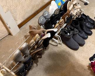 Women’s Shoes