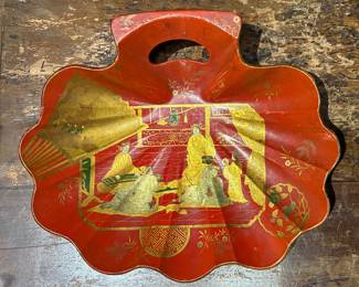 Antique 19th-Century Chinoiserie Papier-Mâché Scalloped Tray