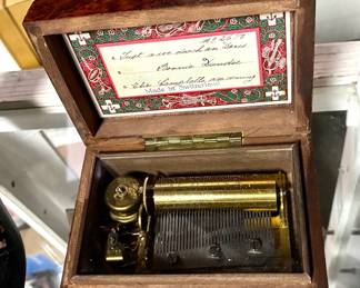 Antique 3-tune music box