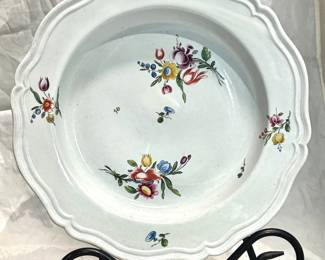 Extremely rare set of four 1760-1780 18th-century hand-painted French porcelain plates