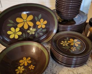 Vintage Metlox Vernon Ware