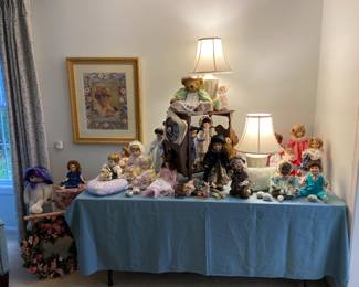 Collectable Dolls & Bears