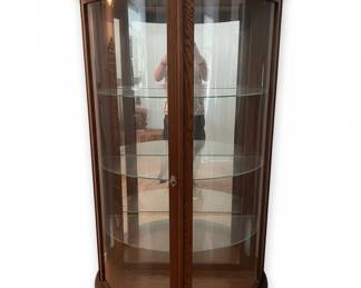 Pulaski Furniture Corporation Curved Glass Curio Cabinet second image