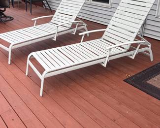 Outdoor lounge chairs
