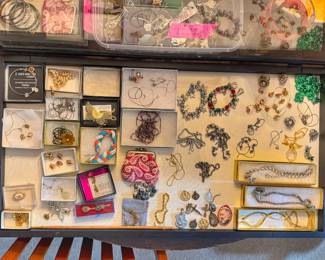 Jewelry selection Box 5
