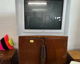 JVC I'Art CRT Television
