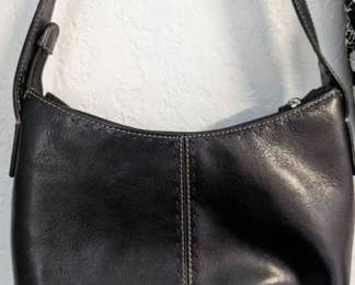 Fossil Black Leather Shoulder Bag with Contrast Stitching