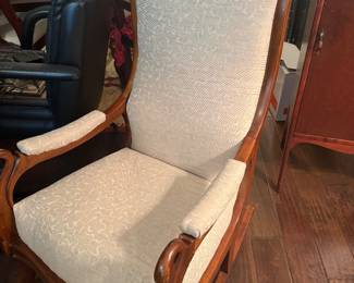 VICTORIAN SWAN NECK ROCKING CHAIR