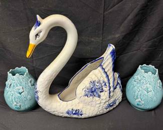 OM469Vintage Hand Painted Blue White Planter Light Blue Flower Vases