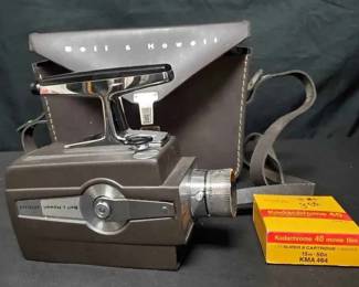 OM439Bell Howell Super 8 Movie Camera And Case