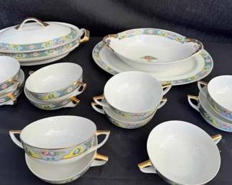 OM428VVintage Crown Imperial Czechoslovakia Porcelain Soup Set