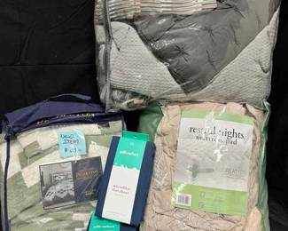 OM463Misc Bedding Pendleton Quilt, Flat Sheets More