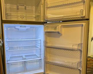 LG refrigerator