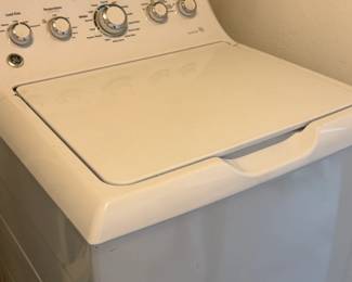GE Washing Machine w/Agitator