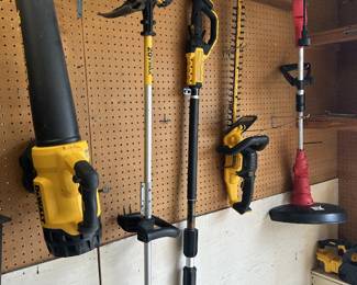 Lawn Edgers & Blowers