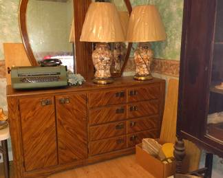 Dresser