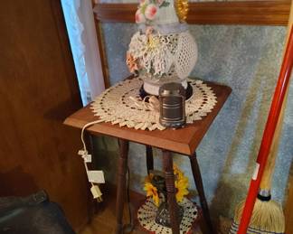 Side table 
