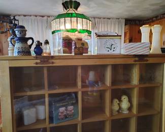 Display piece with door