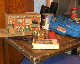 Marx garage and other toys 