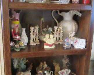 Shelf full of trinkes