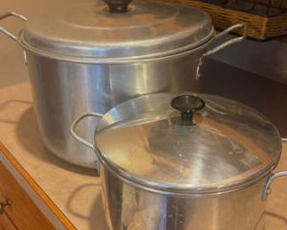 Vintage aluminum stock pots