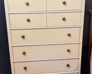 Thomasville Chest