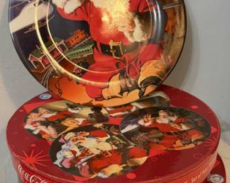 Coca-Cola Santa Holiday Portraits Set of 4 Stoneware Salad Desert Plates-Sakura