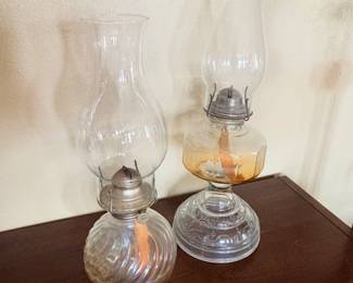 Vintage WHITE FLAME LIGHT Co. Clear Glass Round Pedestal Base OIL LAMP