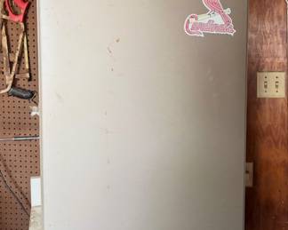 Frigidaire compact refrigerator