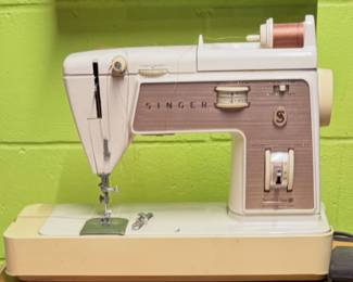 Singer Touch & Sew Deluxe Zig-Zag Model 758,