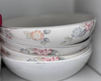 Pfaltzgraff Wyndham dinnerware 