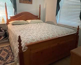Queen Size Four Post Bed