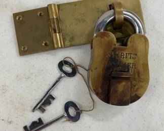 Brass Spirits Locker Padlock With Keys & Hasp
