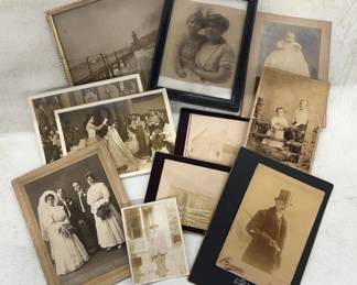 Early 20th Century Photos & Portraits