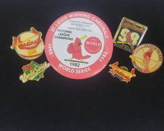 St. Louis Cardinals Collectible Pins & Button