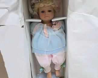 Show-Stoppers Florence Maranuk Doll Righteous LE