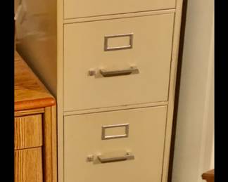 Standard 4 Drawer Tall Metal Tan File Cabinet $10