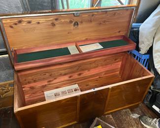Lane Cedar Chest
