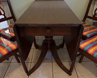 Duncan Phyfe Style Drop Leaf Dining Set fifth image