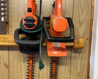 Black  Decker Electric Hedge Trimmers