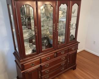 Pennsylvania House Medallion Collection China Cabinet