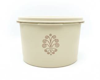 Tupperware Servalier Canister 