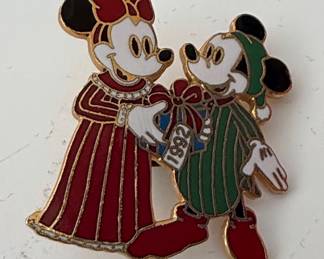 Disney Christmas Mickey and Minnie Pin