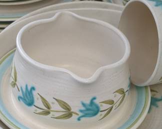 Franciscan Tulip Time Earthenware Dinnerware Set third image