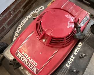 Honda HRA Commercial Lawn Mower second image