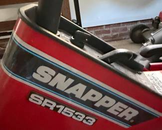 Snapper SR Rear Engine Riding Mower second image