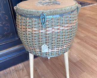 Cat Vintage Wicker Sewing Basket With Legs Floral Needlepoint