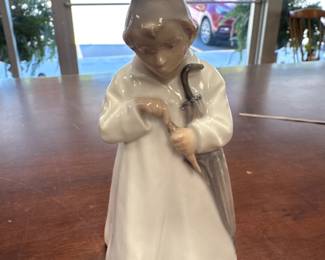 VINTAGE ROYAL COPENHAGEN "THE SANDMAN" BOY FIGURINE EXCELLENT PREOWNED CONDITION