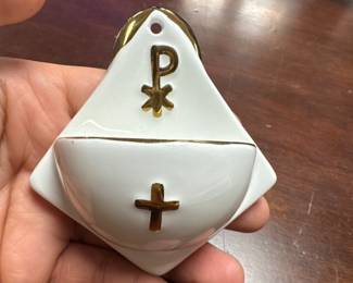 Holy water holder 